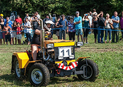 6. Janovská traktoriáda – 02.08.2014 &copy; Klaus von Jansdorf